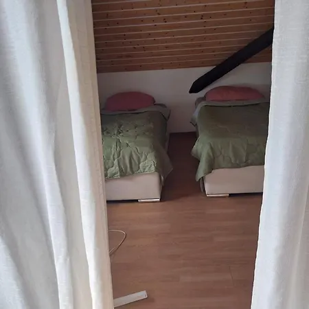 Apartment 2 Zimmer Ferien & Monteur Dg
